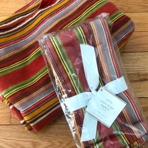 Pottery Barn table runner and cloth table napkins